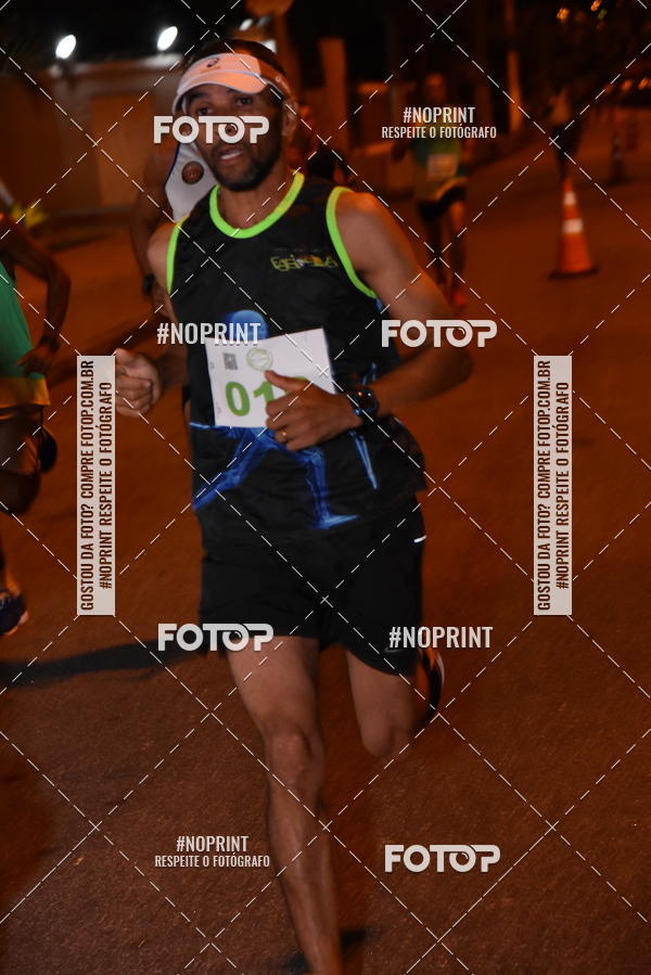 Buy your photos of the eventEclipse Night Run (Niteri) on Fotop