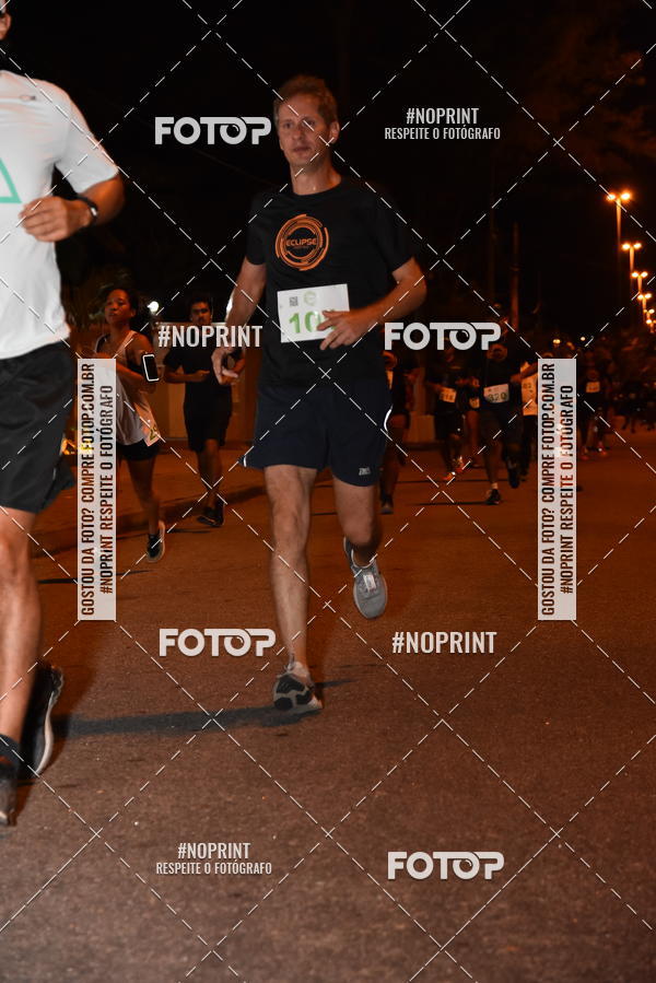 Buy your photos of the eventEclipse Night Run (Niter�i) on Fotop