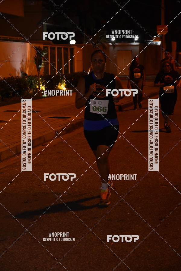 Buy your photos of the eventEclipse Night Run (Niter�i) on Fotop