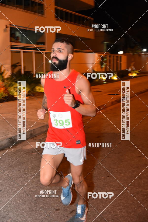 Buy your photos of the eventEclipse Night Run (Niteri) on Fotop
