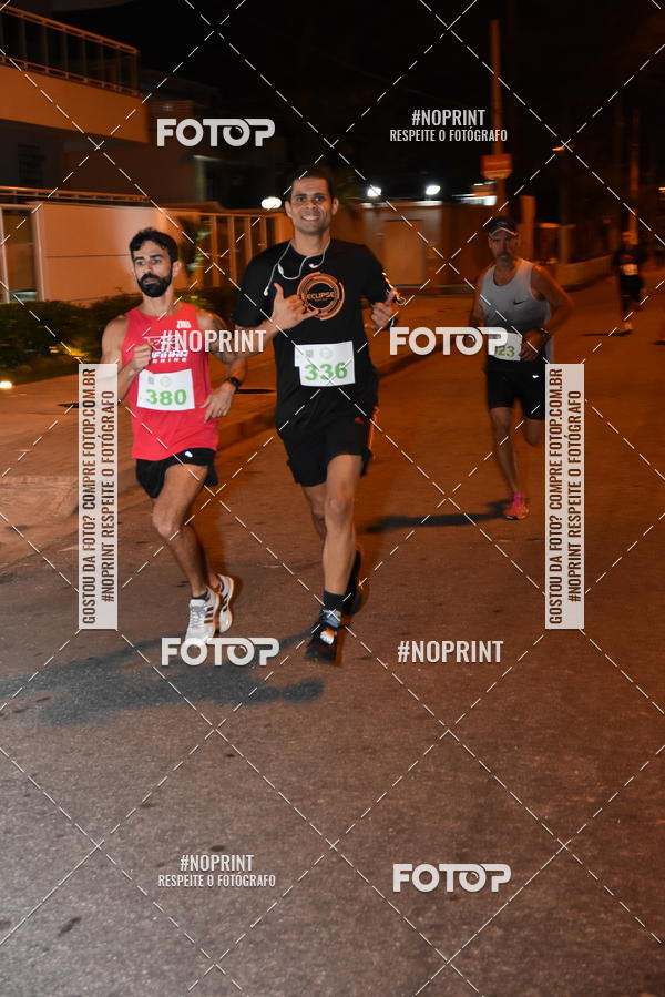 Buy your photos of the eventEclipse Night Run (Niteri) on Fotop