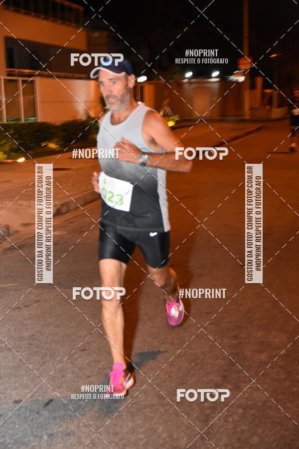 Buy your photos of the eventEclipse Night Run (Niteri) on Fotop