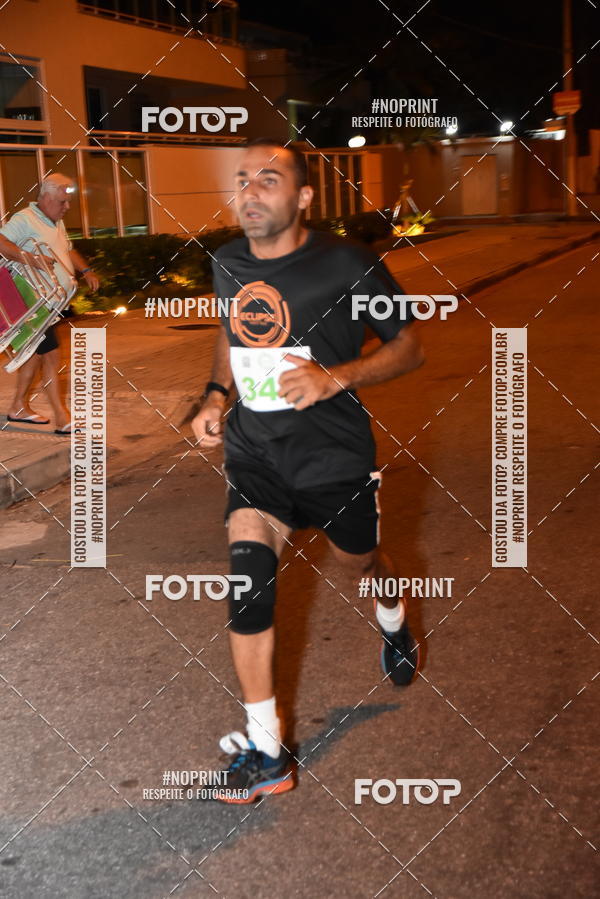 Buy your photos of the eventEclipse Night Run (Niteri) on Fotop