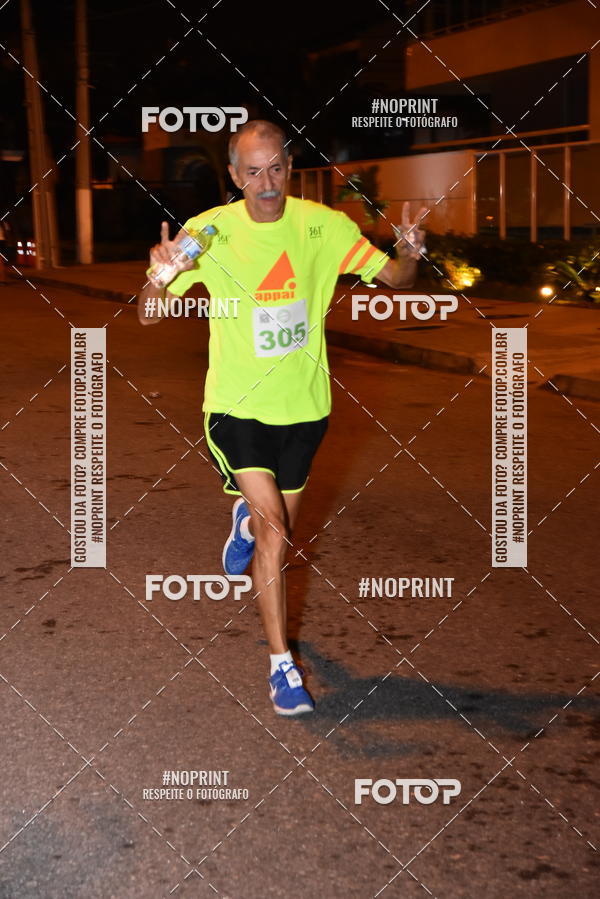 Buy your photos of the eventEclipse Night Run (Niter�i) on Fotop