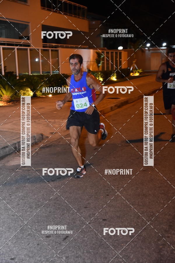 Buy your photos of the eventEclipse Night Run (Niteri) on Fotop
