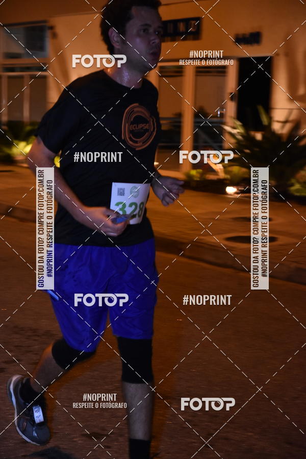 Buy your photos of the eventEclipse Night Run (Niter�i) on Fotop