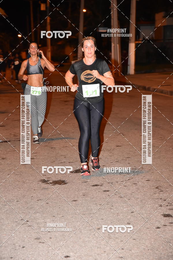 Buy your photos of the eventEclipse Night Run (Niter�i) on Fotop