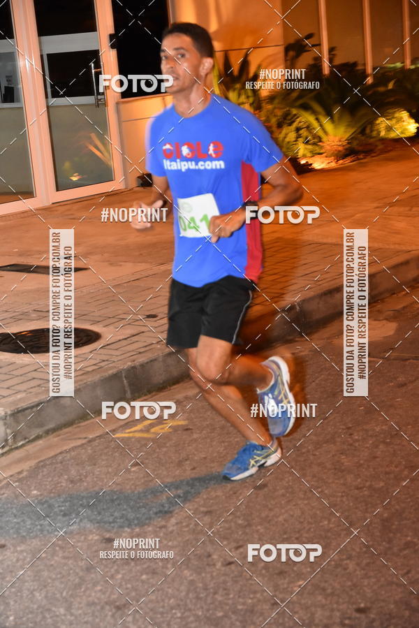 Buy your photos of the eventEclipse Night Run (Niter�i) on Fotop
