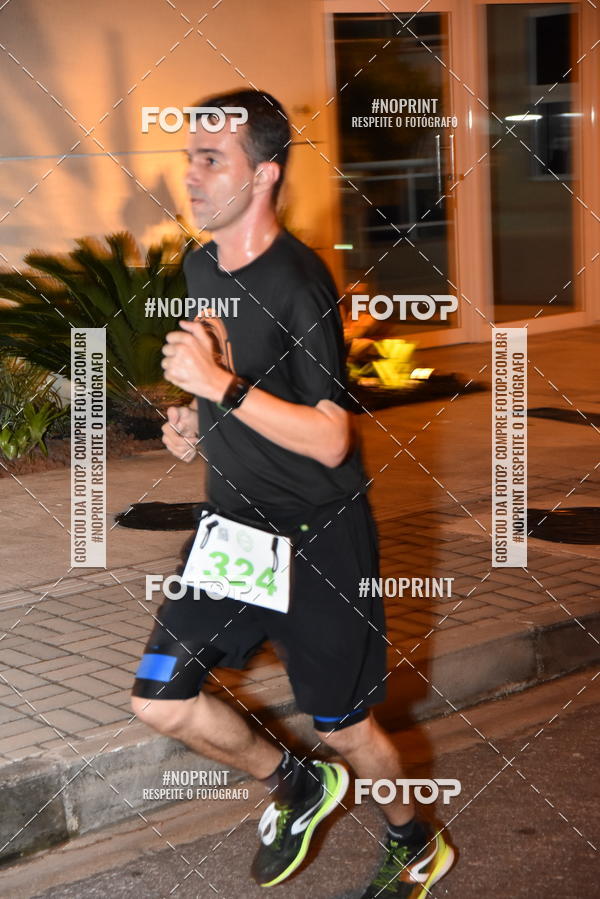 Buy your photos of the eventEclipse Night Run (Niter�i) on Fotop