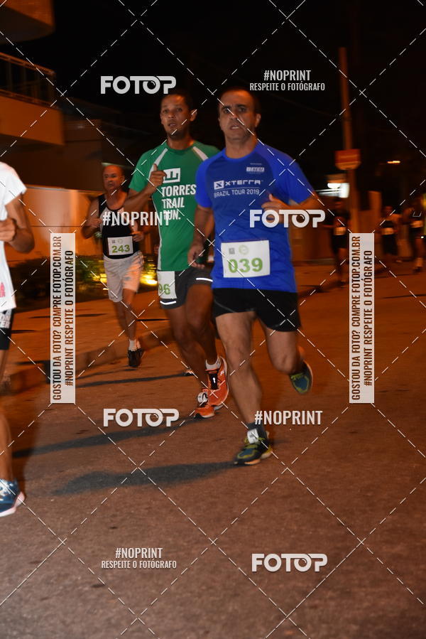 Buy your photos of the eventEclipse Night Run (Niter�i) on Fotop