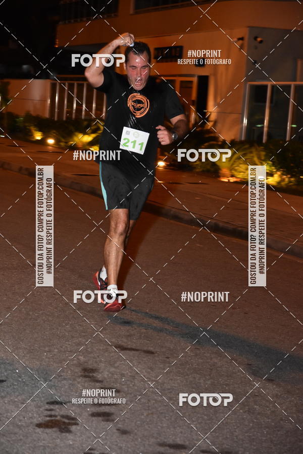 Buy your photos of the eventEclipse Night Run (Niter�i) on Fotop