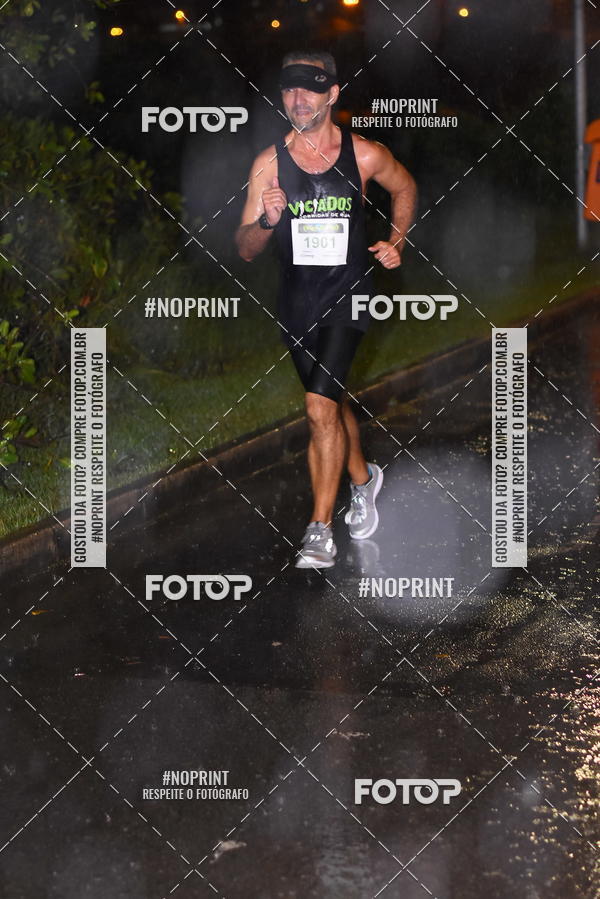 Buy your photos of the eventEclipse Night Run on Fotop