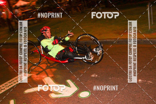 Buy your photos of the eventEclipse Night Run on Fotop