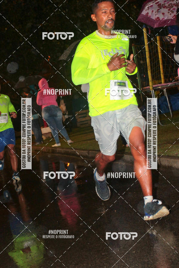 Buy your photos of the eventEclipse Night Run on Fotop