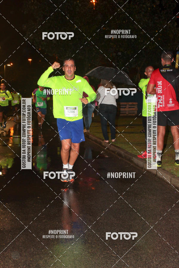 Buy your photos of the eventEclipse Night Run on Fotop