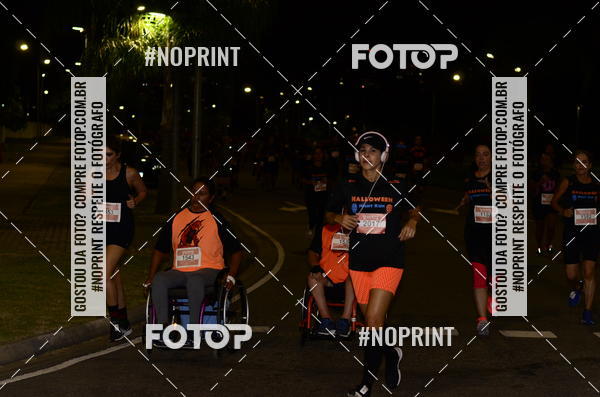 Buy your photos of the eventHalloween Run on Fotop