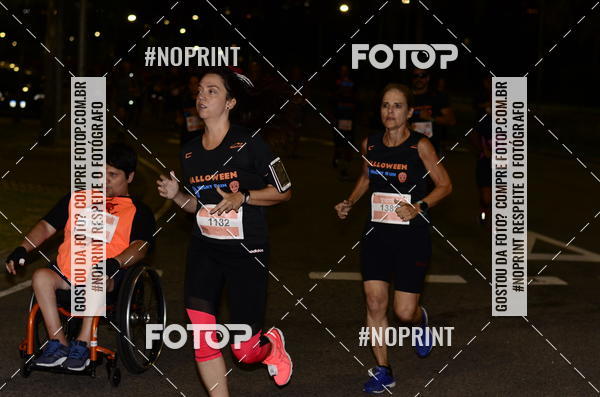 Buy your photos of the eventHalloween Run on Fotop