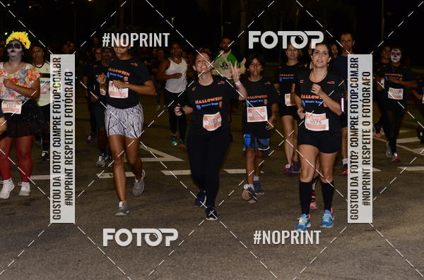 Buy your photos of the eventHalloween Run on Fotop