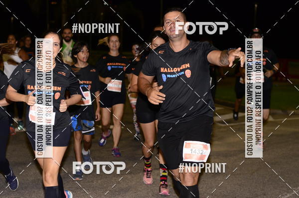 Buy your photos of the eventHalloween Run on Fotop