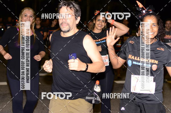 Buy your photos of the eventHalloween Run on Fotop