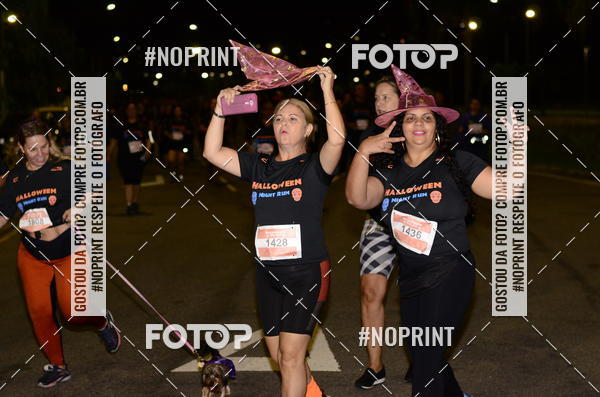 Buy your photos of the eventHalloween Run on Fotop