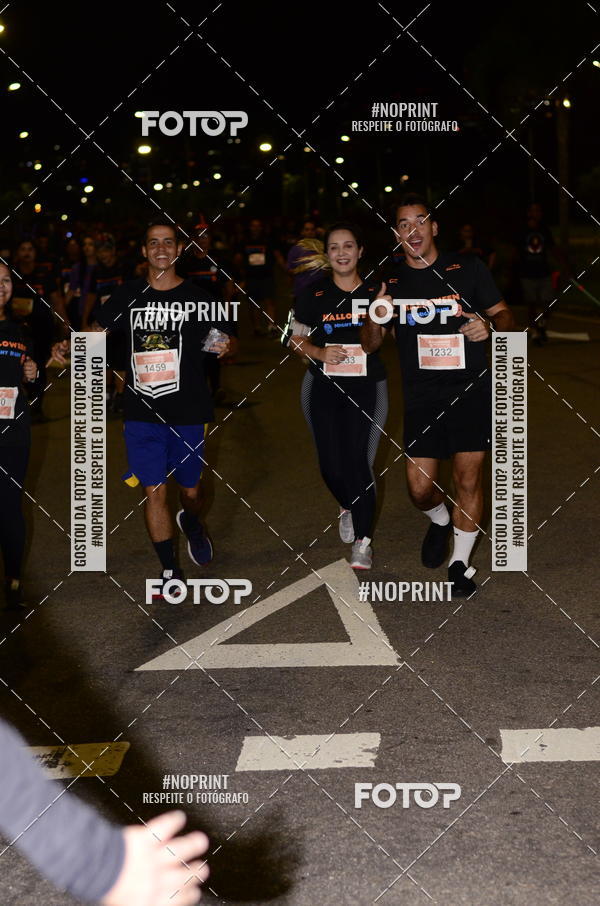 Buy your photos of the eventHalloween Run on Fotop