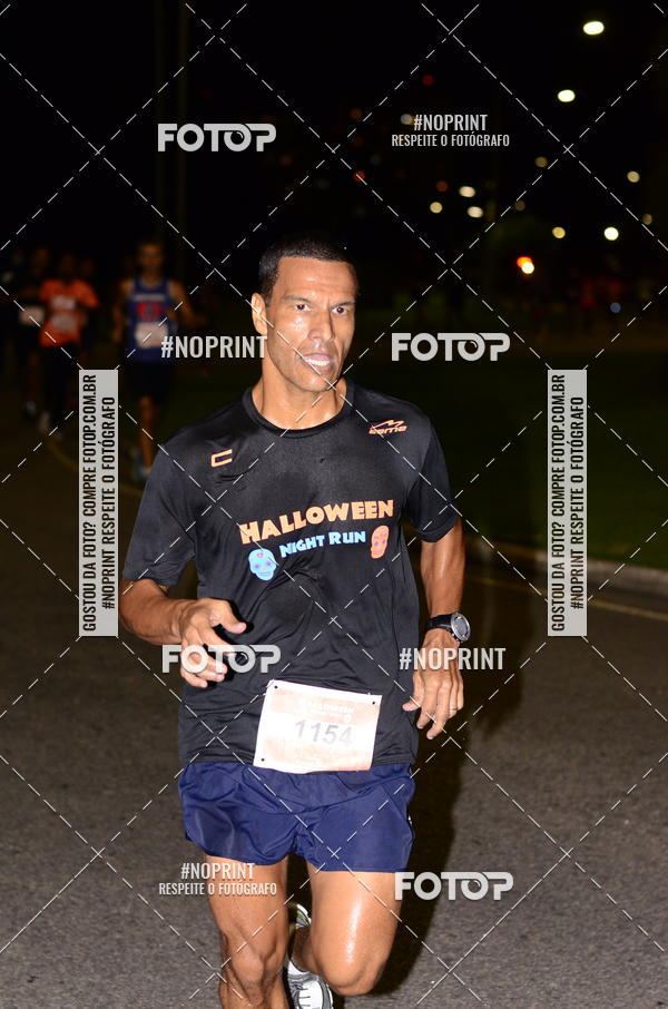 Buy your photos of the eventHalloween Run on Fotop