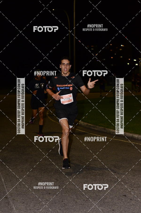 Buy your photos of the eventHalloween Run on Fotop