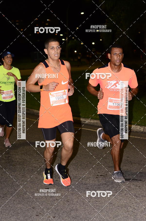 Buy your photos of the eventHalloween Run on Fotop