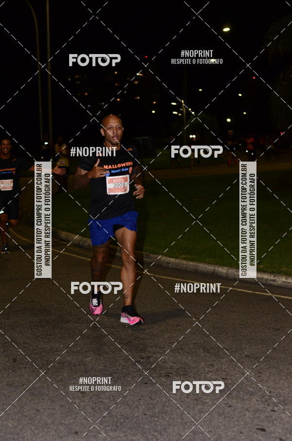 Buy your photos of the eventHalloween Run on Fotop