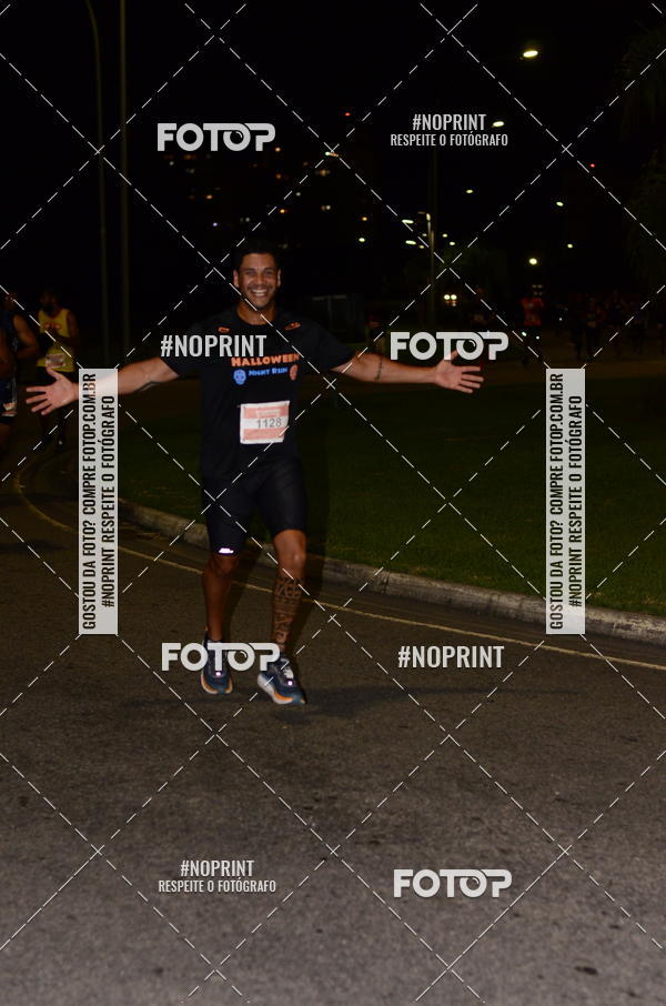 Buy your photos of the eventHalloween Run on Fotop