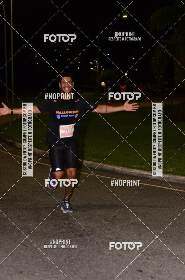 Buy your photos of the eventHalloween Run on Fotop