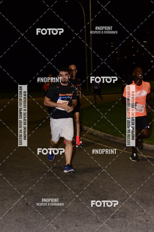 Buy your photos of the eventHalloween Run on Fotop