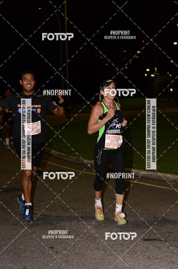 Buy your photos of the eventHalloween Run on Fotop