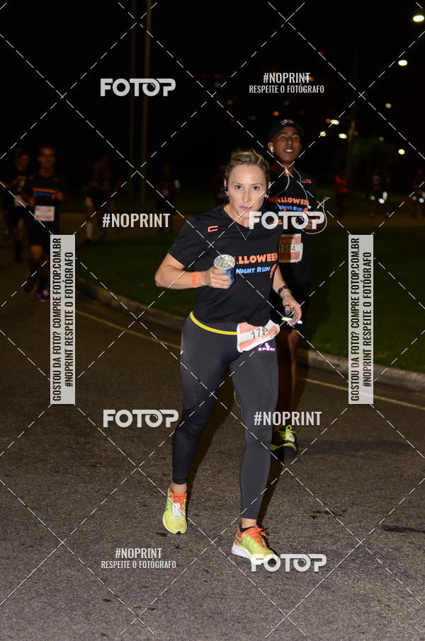 Buy your photos of the eventHalloween Run on Fotop