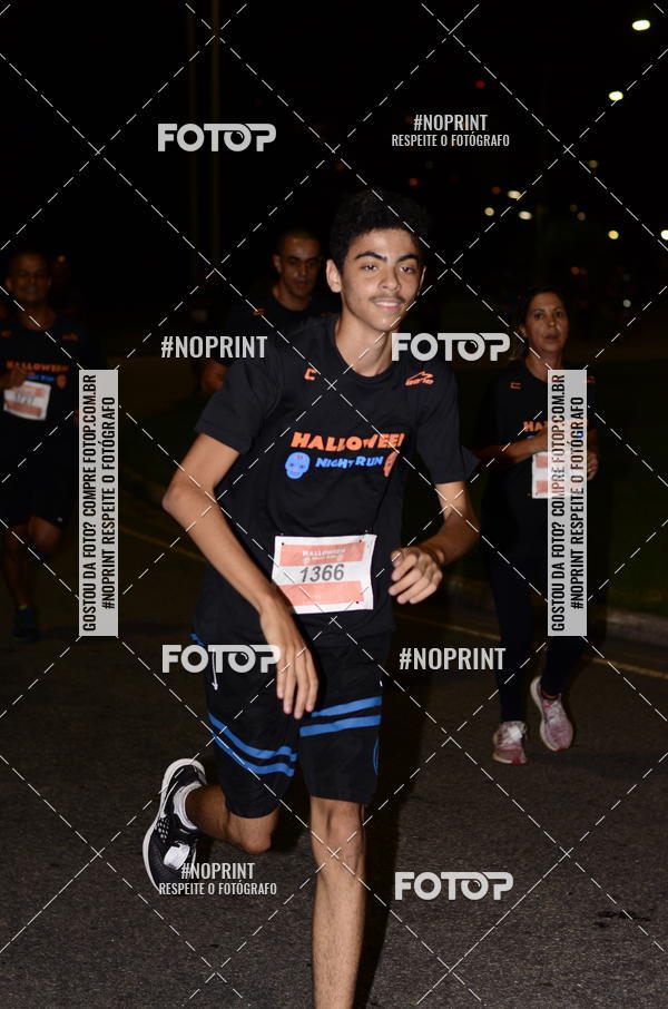 Buy your photos of the eventHalloween Run on Fotop