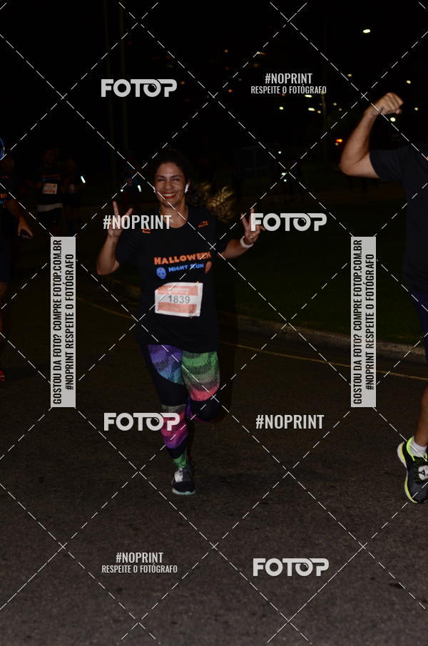 Buy your photos of the eventHalloween Run on Fotop