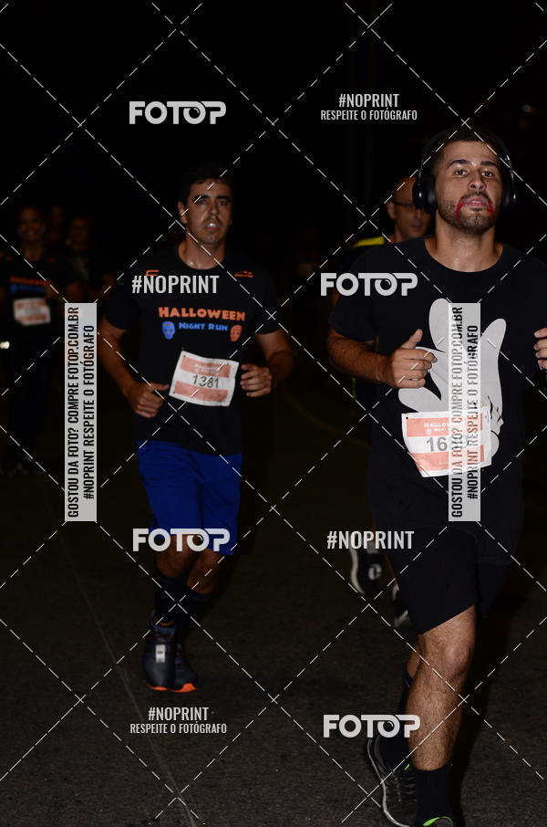 Buy your photos of the eventHalloween Run on Fotop