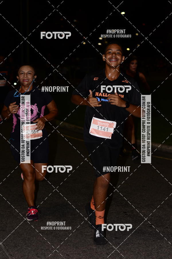 Buy your photos of the eventHalloween Run on Fotop