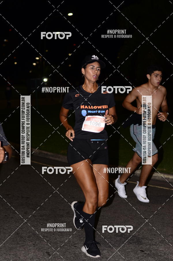 Buy your photos of the eventHalloween Run on Fotop