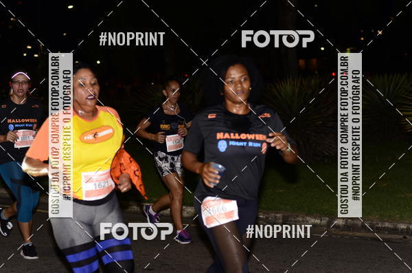 Buy your photos of the eventHalloween Run on Fotop