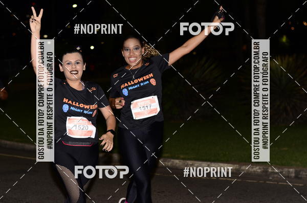Buy your photos of the eventHalloween Run on Fotop
