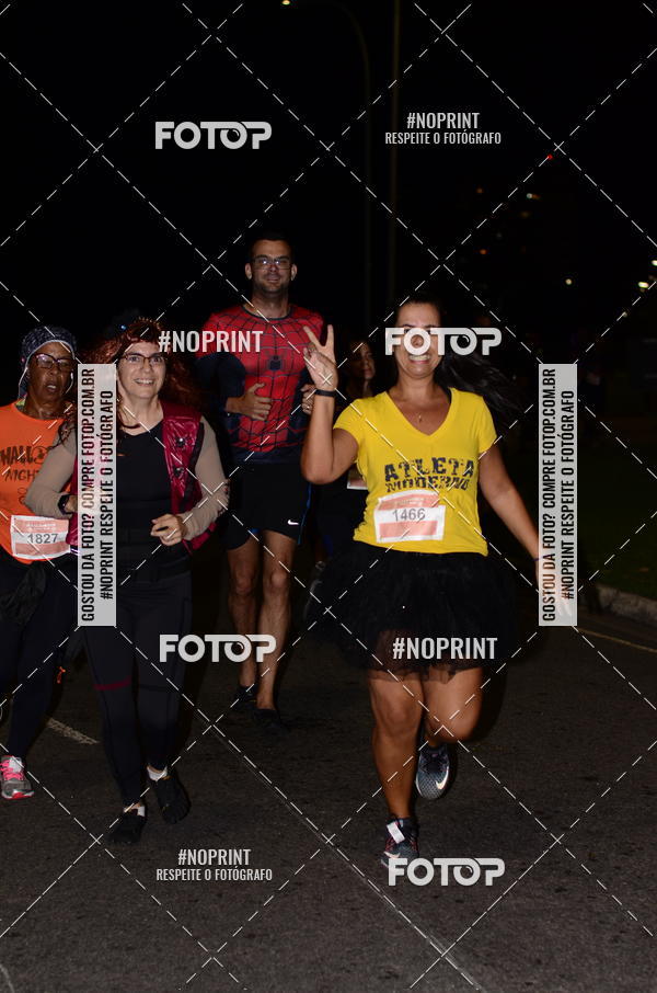 Buy your photos of the eventHalloween Run on Fotop