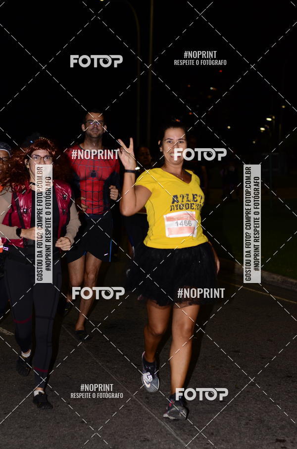 Buy your photos of the eventHalloween Run on Fotop