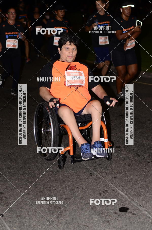 Buy your photos of the eventHalloween Run on Fotop