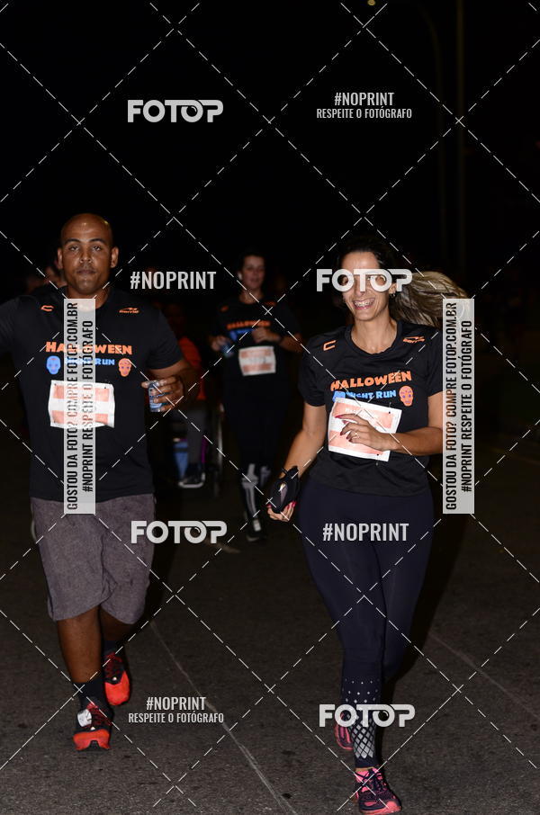 Buy your photos of the eventHalloween Run on Fotop