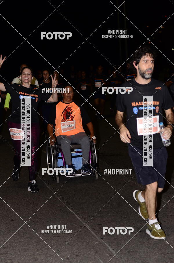 Buy your photos of the eventHalloween Run on Fotop