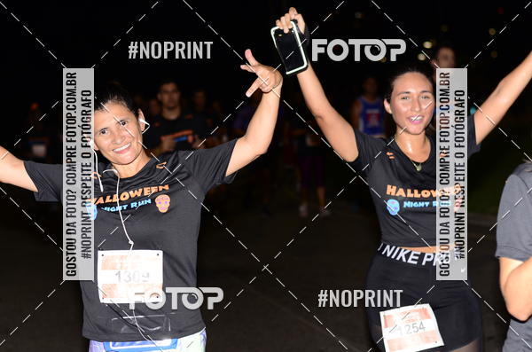 Buy your photos of the eventHalloween Run on Fotop