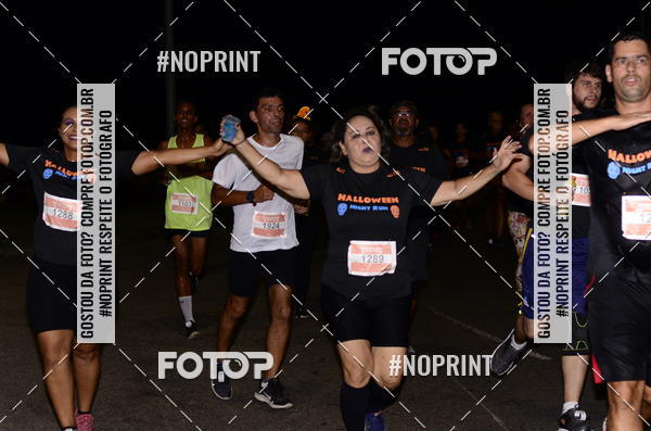 Buy your photos of the eventHalloween Run on Fotop