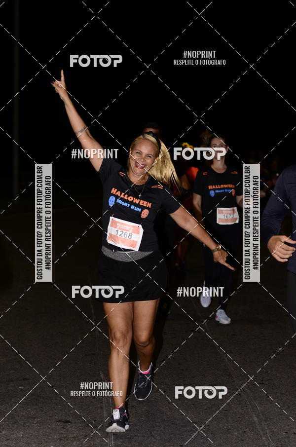 Buy your photos of the eventHalloween Run on Fotop